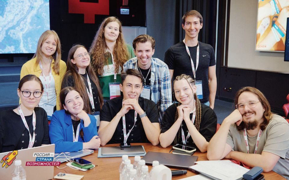 Авиация и БЛА: более девяти тысяч студентов зарегистрировались на маёвские направления олимпиады «Я — профессионал»